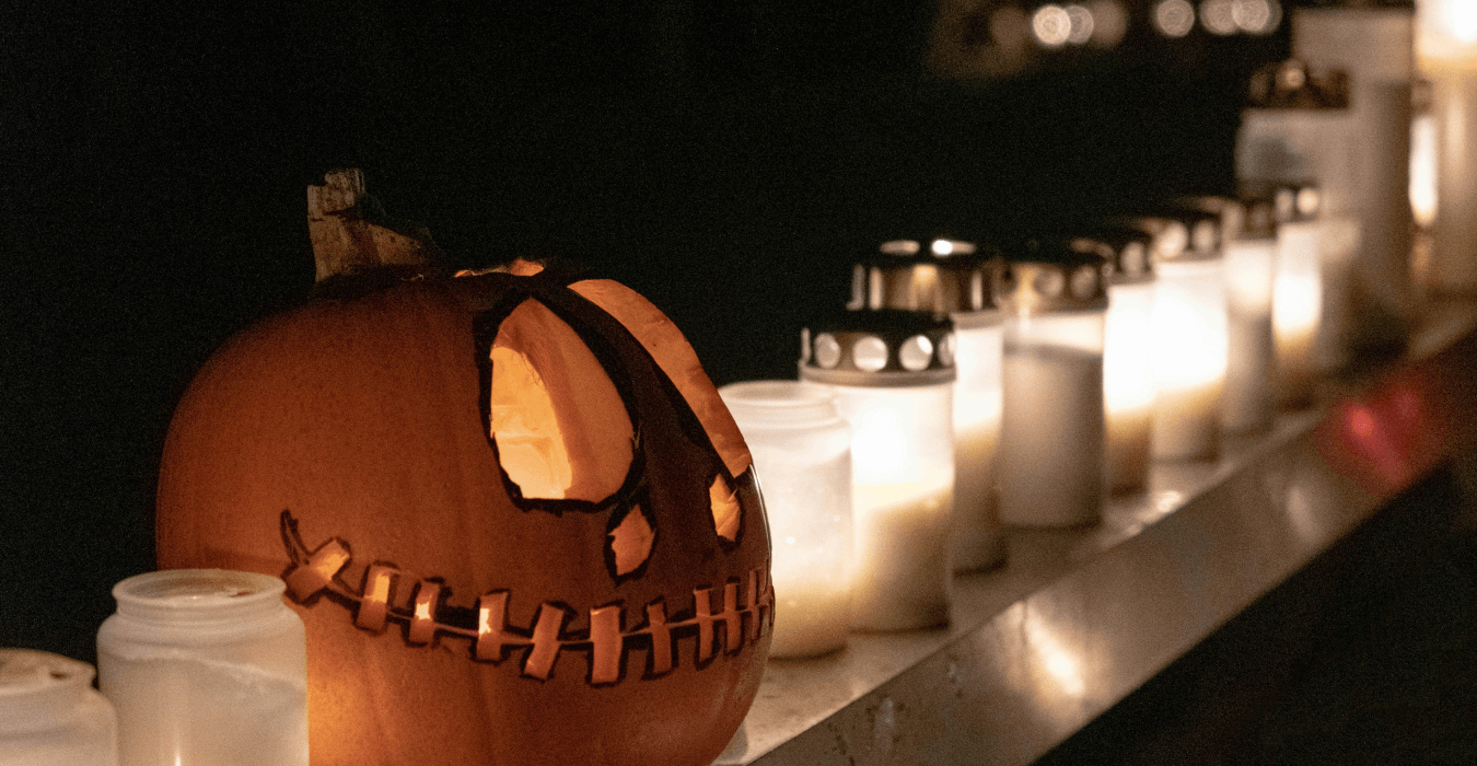 Höstens Halloweenaktiviteter att göra med vännerna